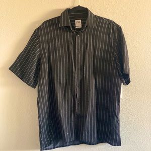 Black/white pin striped oversized shirt